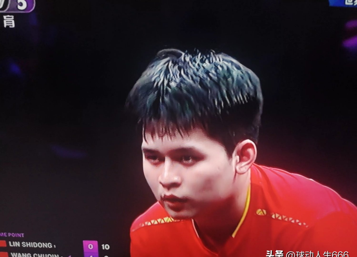 爱游戏体育官方网站-美国队观众热烈欢呼！，Doinb迎来十赛季出色发挥观众掌声雷动(美国队比赛时间)