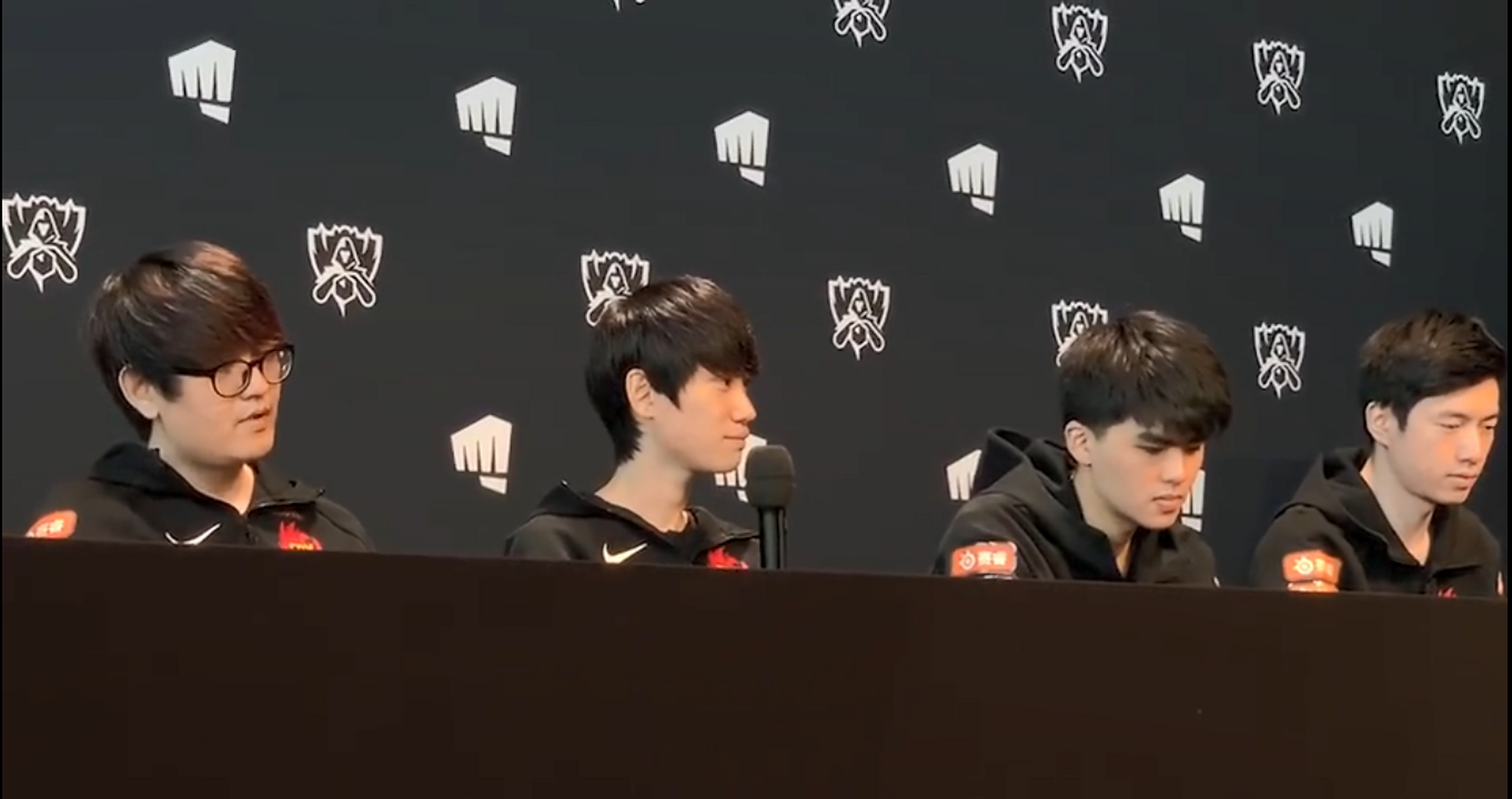 APP下载专区-G2带队取胜！，Doinb重要时刻比赛规则变更赛场气氛高涨的简单介绍