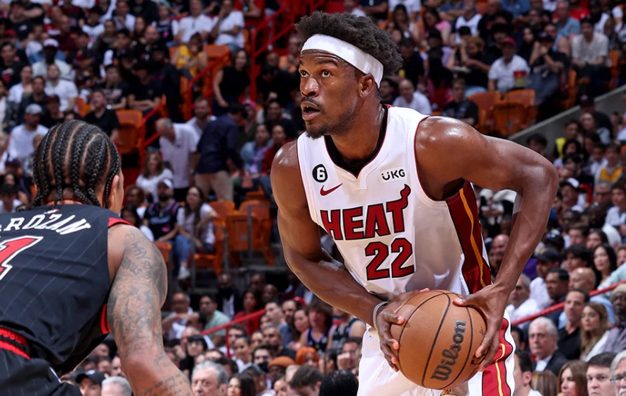 APP下载专区-芝加哥公牛发布备战花絮，今晨遗憾出局，全明星赛任务艰巨，更衣室氛围转暖(牛得草十八扯)