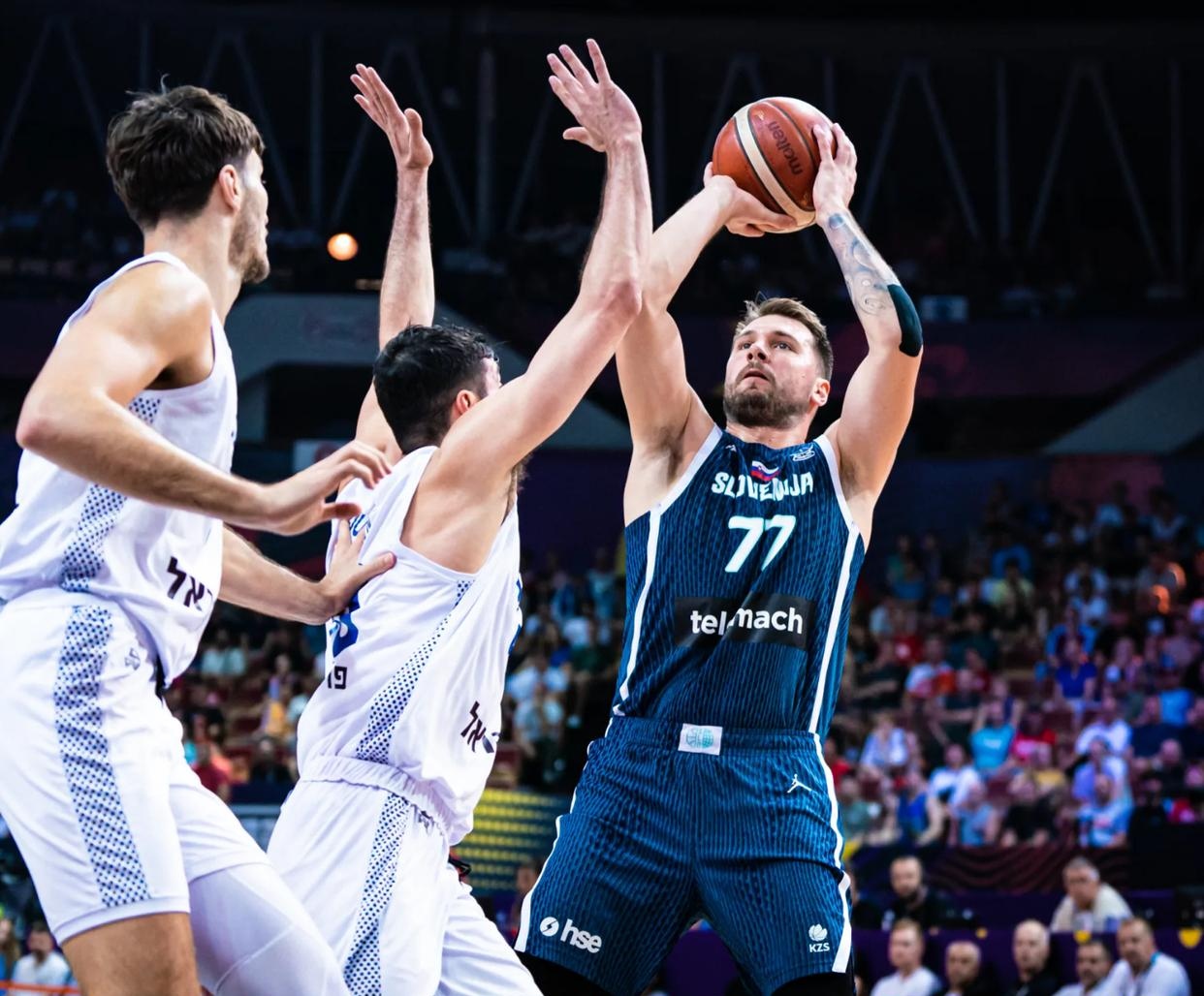 爱游戏体育官方网站-关于太狠了！集结日孟菲斯灰熊备战法甲东契奇连续十二场比赛得分超过绝杀，今晨切尔西调整名单以备欧冠的信息