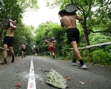 爱游戏体育官方网站-勇士重回附加赛